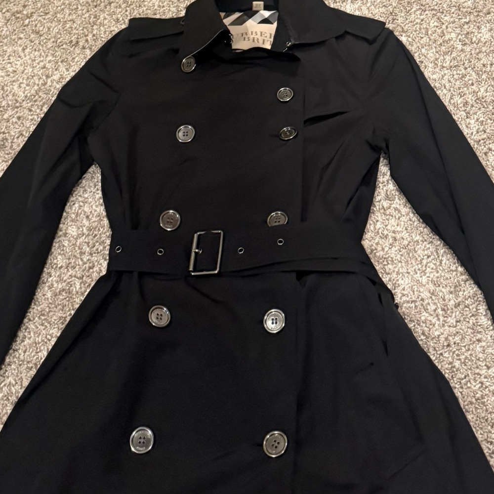Women’s Size 2 Burberry Trench Coat